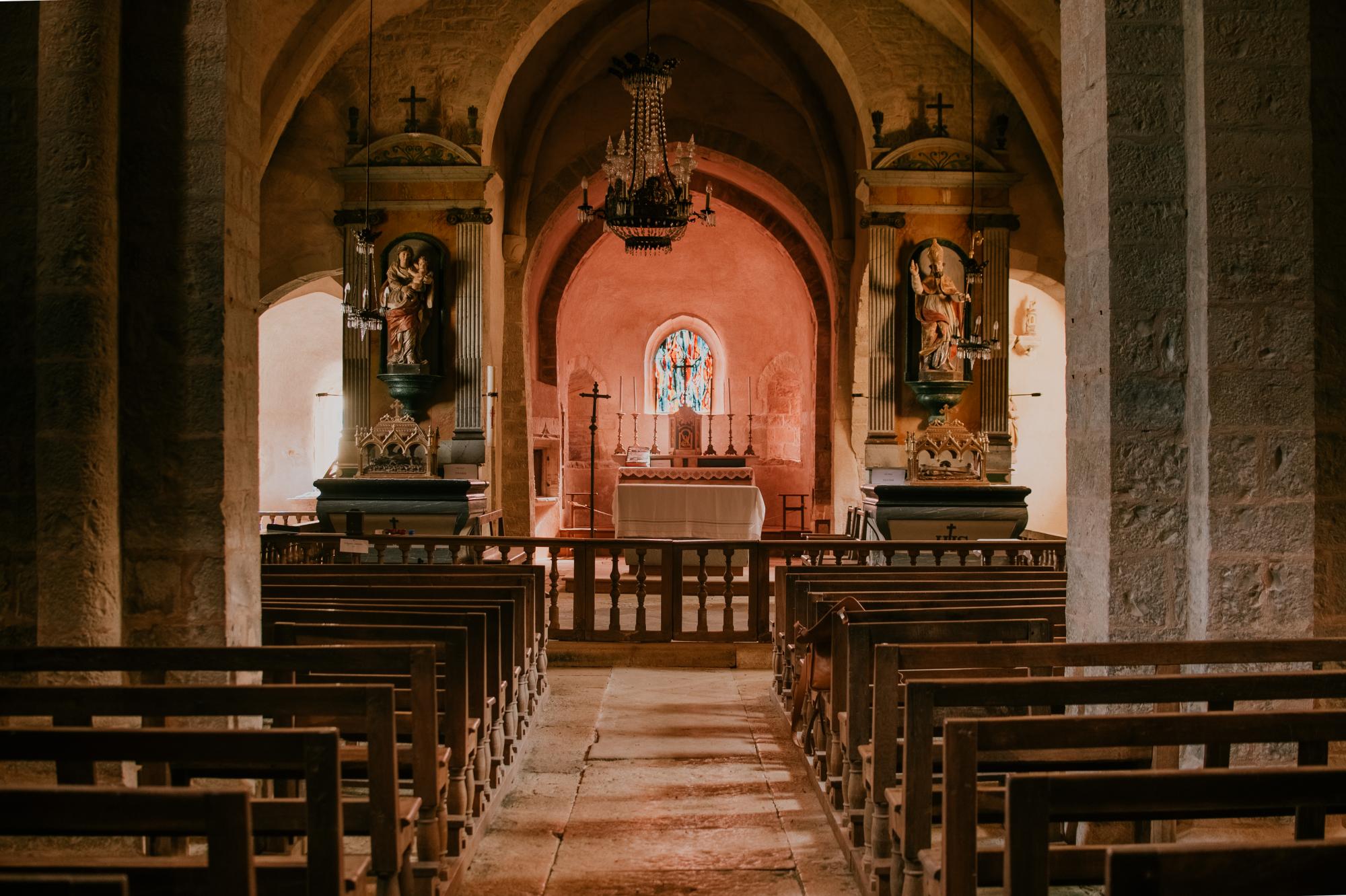 Intérieur église